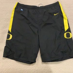 Nike college basketball shorts Oregon Ducks